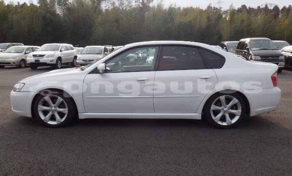 Buy Used Subaru Legacy White Car in Port Moresby in National Capital District Buy Used Subaru Legacy White Car in Port Moresby in National Capital District