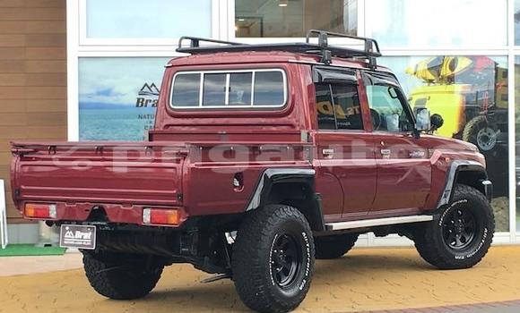 Buy Used Toyota Land Cruiser Red Car in Port Moresby in National Capital District Buy Used Toyota Land Cruiser Red Car in Port Moresby in National Capital District