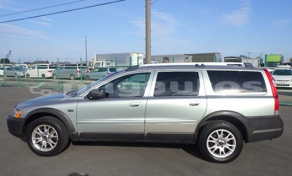 Buy Used Volvo V70 Silver Car in Port Moresby in National Capital District Buy Used Volvo V70 Silver Car in Port Moresby in National Capital District