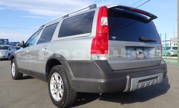 Buy Used Volvo V70 Silver Car in Port Moresby in National Capital District Buy Used Volvo V70 Silver Car in Port Moresby in National Capital District