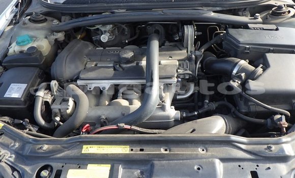 Buy Used Volvo V70 Silver Car in Port Moresby in National Capital District Buy Used Volvo V70 Silver Car in Port Moresby in National Capital District