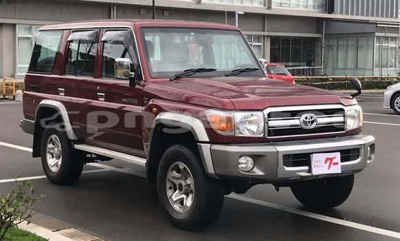 Buy Used Toyota Land Cruiser Red Car in Port Moresby in National Capital District Buy Used Toyota Land Cruiser Red Car in Port Moresby in National Capital District