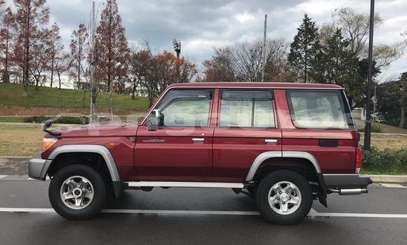 Buy Used Toyota Land Cruiser Red Car in Port Moresby in National Capital District Buy Used Toyota Land Cruiser Red Car in Port Moresby in National Capital District