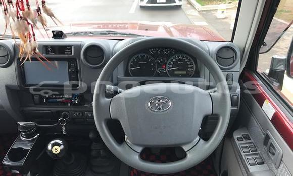 Buy Used Toyota Land Cruiser Red Car in Port Moresby in National Capital District Buy Used Toyota Land Cruiser Red Car in Port Moresby in National Capital District