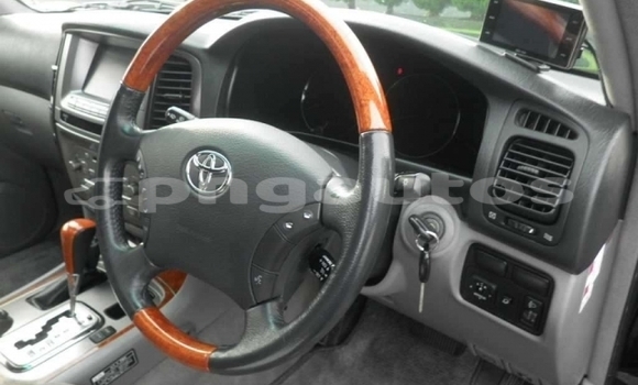 Buy Used Toyota Land Cruiser Black Car in Port Moresby in National Capital District Buy Used Toyota Land Cruiser Black Car in Port Moresby in National Capital District