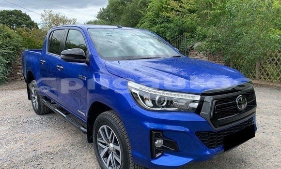 Buy Used Toyota Hilux Blue Car in Port Moresby in National Capital District Buy Used Toyota Hilux Blue Car in Port Moresby in National Capital District