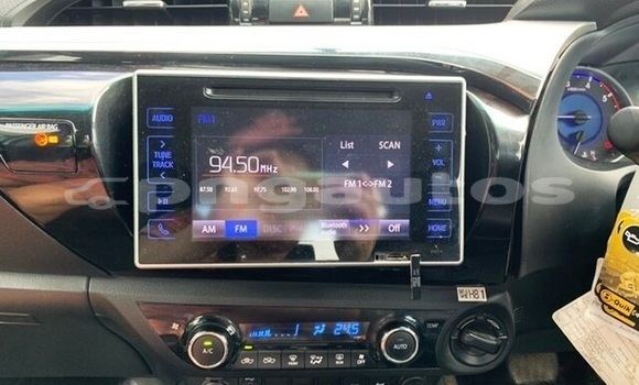 Buy Used Toyota Hilux White Car in Port Moresby in National Capital District Buy Used Toyota Hilux White Car in Port Moresby in National Capital District