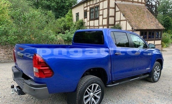 Buy Used Toyota Hilux Blue Car in Port Moresby in National Capital District Buy Used Toyota Hilux Blue Car in Port Moresby in National Capital District