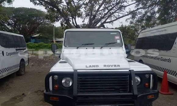Buy Used Land Rover Range Rover White Car in Port Moresby in National Capital District