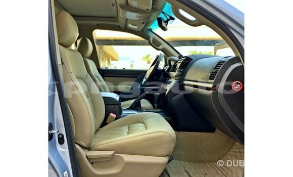 Buy Import Toyota Land Cruiser Blue Car in Import - Dubai in Enga Buy Import Toyota Land Cruiser Blue Car in Import - Dubai in Enga