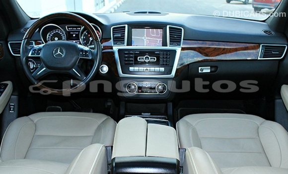 Buy Import Mercedes-Benz 190 White Car in Import - Dubai in Enga Buy Import Mercedes-Benz 190 White Car in Import - Dubai in Enga