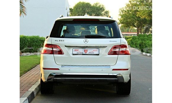 Buy Import Mercedes-Benz 190 White Car in Import - Dubai in Enga Buy Import Mercedes-Benz 190 White Car in Import - Dubai in Enga