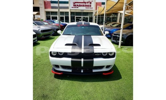 Buy Import Dodge Challenger White Car in Import - Dubai in Enga Buy Import Dodge Challenger White Car in Import - Dubai in Enga