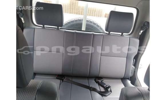 Buy Import Toyota Land Cruiser White Car in Import - Dubai in Enga Buy Import Toyota Land Cruiser White Car in Import - Dubai in Enga