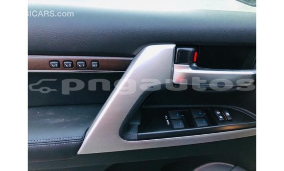 Buy Import Toyota Land Cruiser Black Car in Import - Dubai in Enga Buy Import Toyota Land Cruiser Black Car in Import - Dubai in Enga