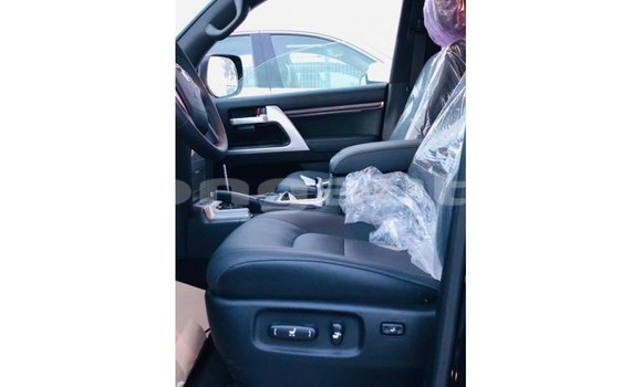 Buy Import Toyota Land Cruiser Black Car in Import - Dubai in Enga Buy Import Toyota Land Cruiser Black Car in Import - Dubai in Enga