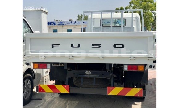 Buy Import Mitsubishi L400 White Truck in Import - Dubai in Enga Buy Import Mitsubishi L400 White Truck in Import - Dubai in Enga