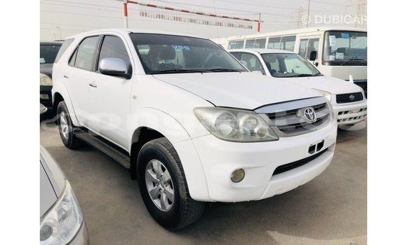 Buy Import Toyota Fortuner White Car in Import - Dubai in Enga Buy Import Toyota Fortuner White Car in Import - Dubai in Enga
