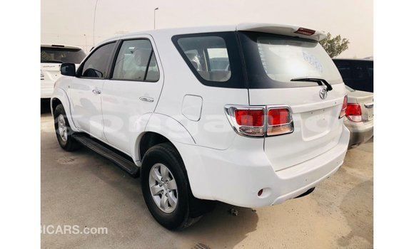 Buy Import Toyota Fortuner White Car in Import - Dubai in Enga Buy Import Toyota Fortuner White Car in Import - Dubai in Enga