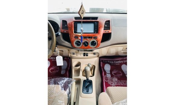 Buy Import Toyota Fortuner White Car in Import - Dubai in Enga Buy Import Toyota Fortuner White Car in Import - Dubai in Enga