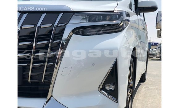 Buy Import Toyota Alphard White Car in Import - Dubai in Enga Buy Import Toyota Alphard White Car in Import - Dubai in Enga