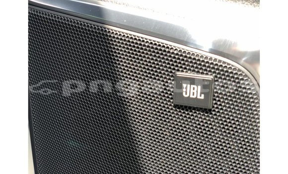 Buy Import Toyota Alphard White Car in Import - Dubai in Enga Buy Import Toyota Alphard White Car in Import - Dubai in Enga