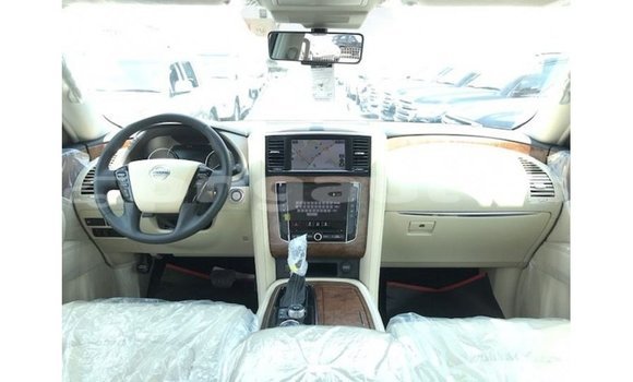 Buy Import Nissan Patrol White Car in Import - Dubai in Enga Buy Import Nissan Patrol White Car in Import - Dubai in Enga