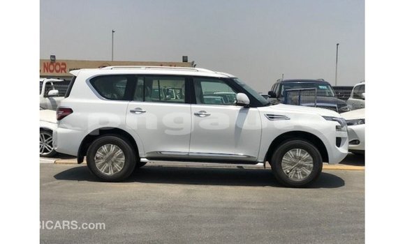 Buy Import Nissan Patrol White Car in Import - Dubai in Enga Buy Import Nissan Patrol White Car in Import - Dubai in Enga