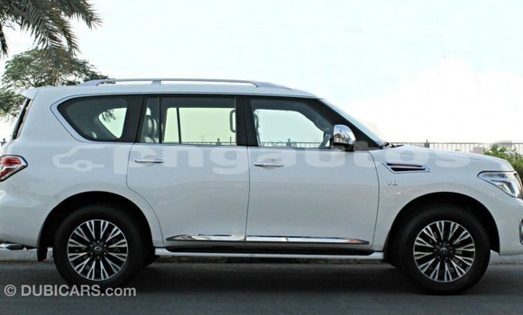 Buy Import Nissan Patrol White Car in Import - Dubai in Enga Buy Import Nissan Patrol White Car in Import - Dubai in Enga