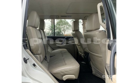 Buy Import Mitsubishi Pajero White Car in Import - Dubai in Enga Buy Import Mitsubishi Pajero White Car in Import - Dubai in Enga