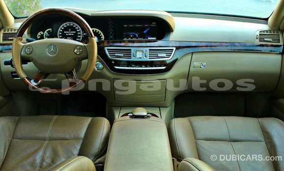 Buy Import Mercedes-Benz 200 Blue Car in Import - Dubai in Enga Buy Import Mercedes-Benz 200 Blue Car in Import - Dubai in Enga