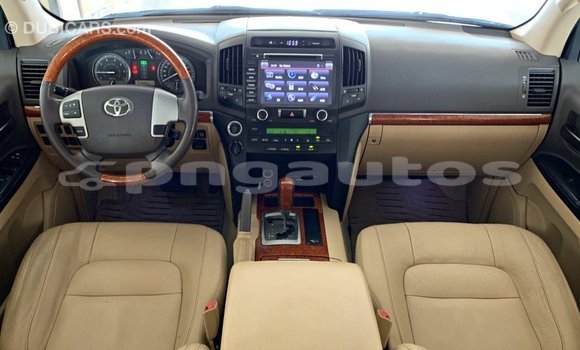 Buy Import Toyota Land Cruiser Black Car in Import - Dubai in Enga Buy Import Toyota Land Cruiser Black Car in Import - Dubai in Enga
