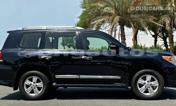 Buy Import Toyota Land Cruiser Black Car in Import - Dubai in Enga Buy Import Toyota Land Cruiser Black Car in Import - Dubai in Enga