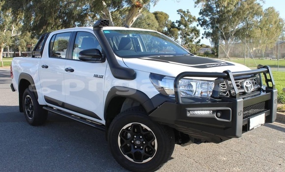 Acheter Occasion Voiture Toyota Hilux Blanc à Goroka, Eastern Highlands Acheter Occasion Voiture Toyota Hilux Blanc à Goroka, Eastern Highlands