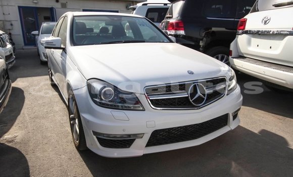 Buy Import Mercedes-Benz 200 White Car in Import - Dubai in Enga