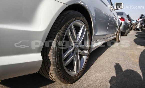 Buy Import Mercedes-Benz 200 White Car in Import - Dubai in Enga Buy Import Mercedes-Benz 200 White Car in Import - Dubai in Enga