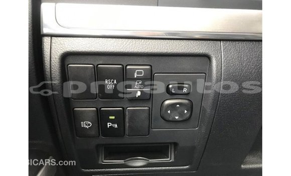 Buy Import Toyota Land Cruiser White Car in Import - Dubai in Enga Buy Import Toyota Land Cruiser White Car in Import - Dubai in Enga