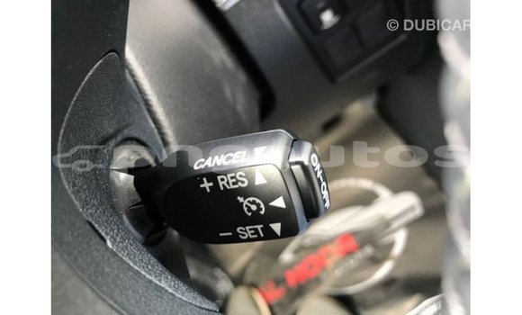 Buy Import Toyota Land Cruiser White Car in Import - Dubai in Enga Buy Import Toyota Land Cruiser White Car in Import - Dubai in Enga