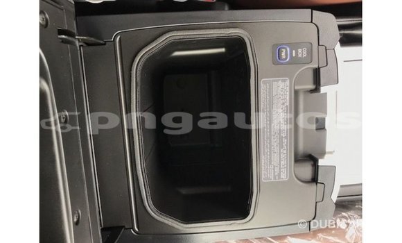 Buy Import Toyota Land Cruiser White Car in Import - Dubai in Enga Buy Import Toyota Land Cruiser White Car in Import - Dubai in Enga