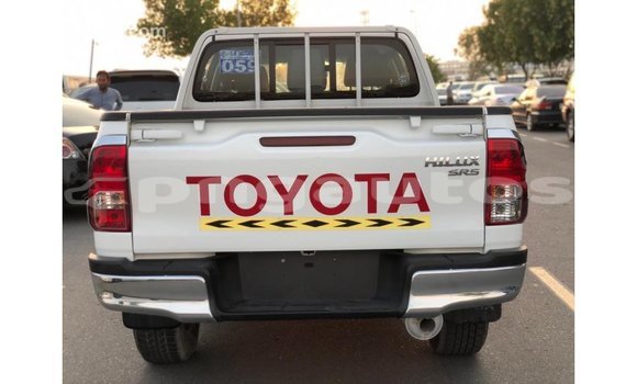 Buy Import Toyota Hilux White Car in Import - Dubai in Enga Buy Import Toyota Hilux White Car in Import - Dubai in Enga