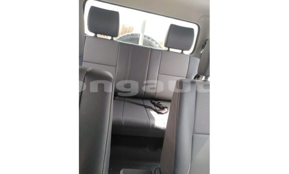 Buy Import Toyota Land Cruiser White Car in Import - Dubai in Enga Buy Import Toyota Land Cruiser White Car in Import - Dubai in Enga