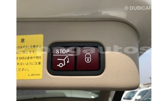 Buy Import Mercedes-Benz 190 White Car in Import - Dubai in Enga Buy Import Mercedes-Benz 190 White Car in Import - Dubai in Enga