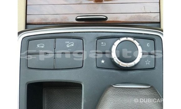 Buy Import Mercedes-Benz 190 White Car in Import - Dubai in Enga Buy Import Mercedes-Benz 190 White Car in Import - Dubai in Enga