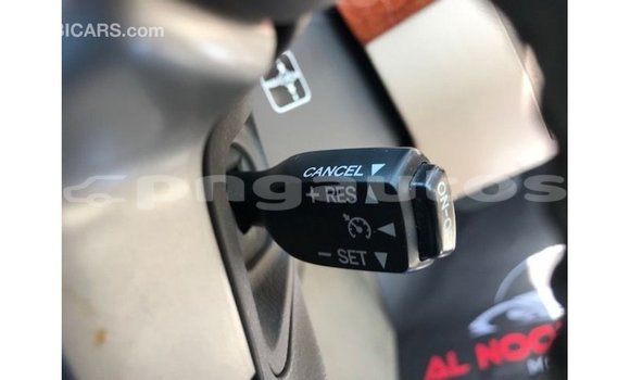 Buy Import Toyota Land Cruiser Red Car in Import - Dubai in Enga Buy Import Toyota Land Cruiser Red Car in Import - Dubai in Enga