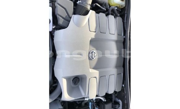 Buy Import Toyota Land Cruiser White Car in Import - Dubai in Enga Buy Import Toyota Land Cruiser White Car in Import - Dubai in Enga