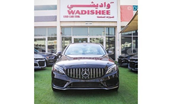 Buy Import Mercedes-Benz 600 Black Car in Import - Dubai in Enga Buy Import Mercedes-Benz 600 Black Car in Import - Dubai in Enga