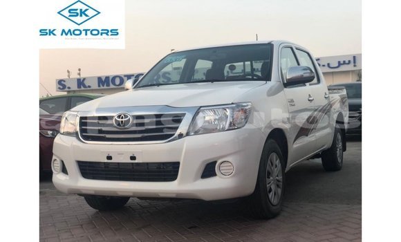 Buy Import Toyota Hilux White Car in Import - Dubai in Enga Buy Import Toyota Hilux White Car in Import - Dubai in Enga