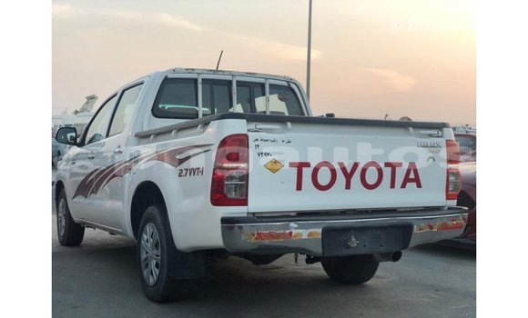 Buy Import Toyota Hilux White Car in Import - Dubai in Enga Buy Import Toyota Hilux White Car in Import - Dubai in Enga