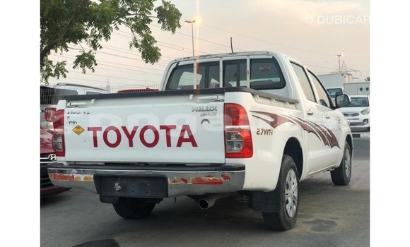 Buy Import Toyota Hilux White Car in Import - Dubai in Enga Buy Import Toyota Hilux White Car in Import - Dubai in Enga