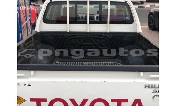 Buy Import Toyota Hilux White Car in Import - Dubai in Enga Buy Import Toyota Hilux White Car in Import - Dubai in Enga